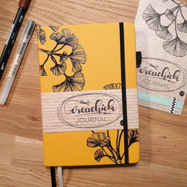 CreaChick Journal Okergeel Sfeerfoto